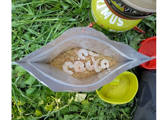 Крем-суп томатний з креветками