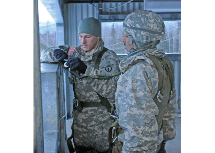 Куртка армії США ECWCS Gen III Level 6 Gore-Tex ACU