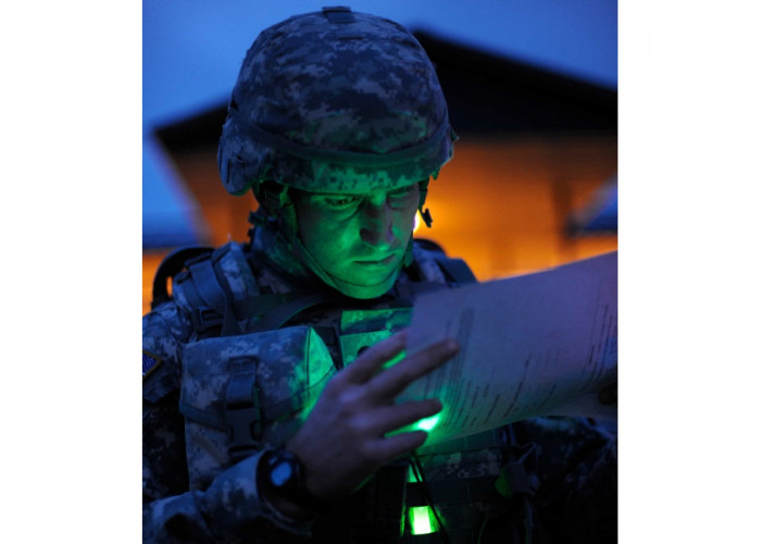 Хімічне джерело освітлення BaseCamp GlowSticks