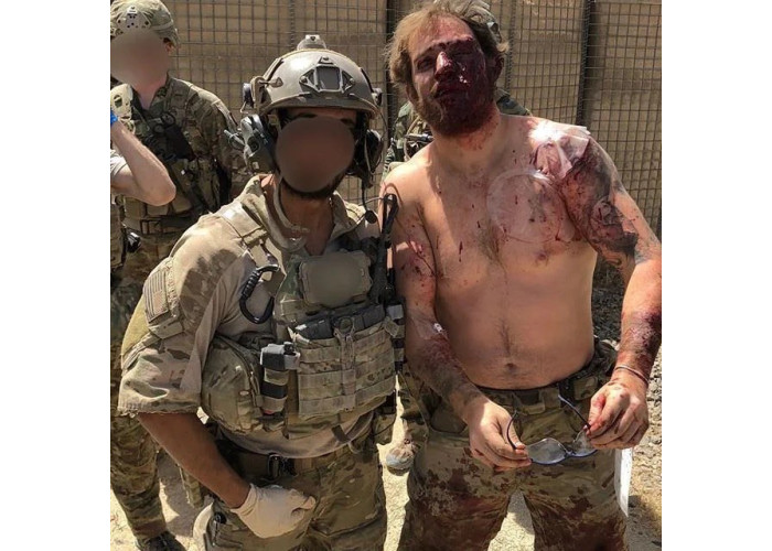 Карабін армії США SMC Carabiner Black Locking D - 2750 кг на розрив