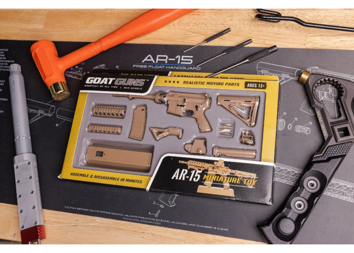 Мініатюрна модель Goat Guns AR15 Model - Coyote