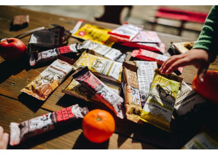 Батончик злаковий Chimpanzee Energy Bar Raisin & Walnut